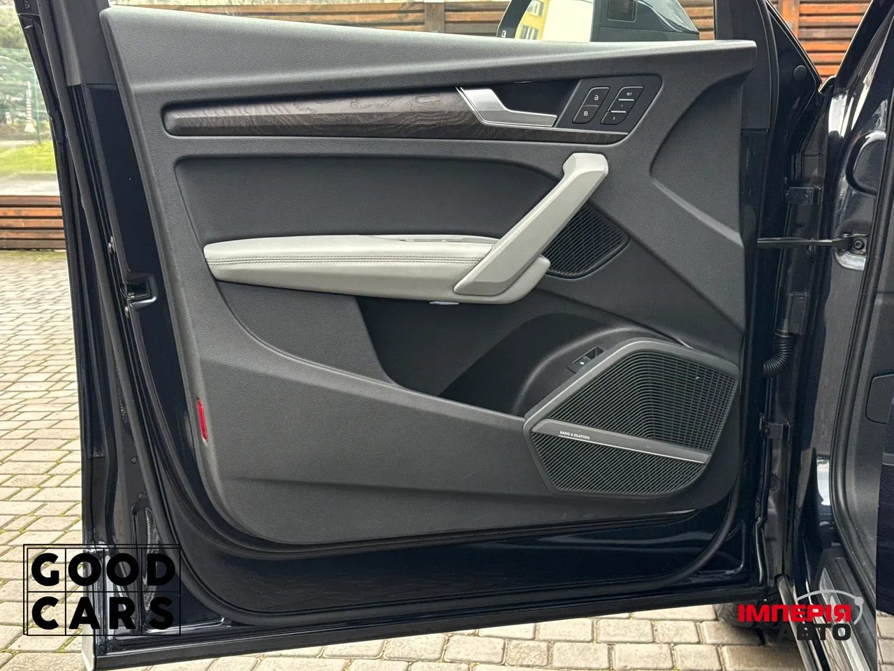 Audi Q5 - фото 18