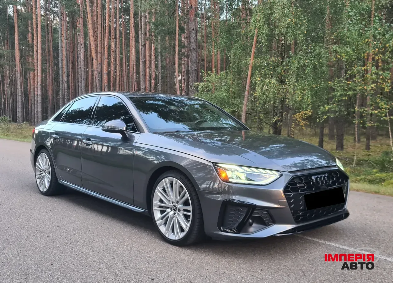 Audi A4 - фото 9