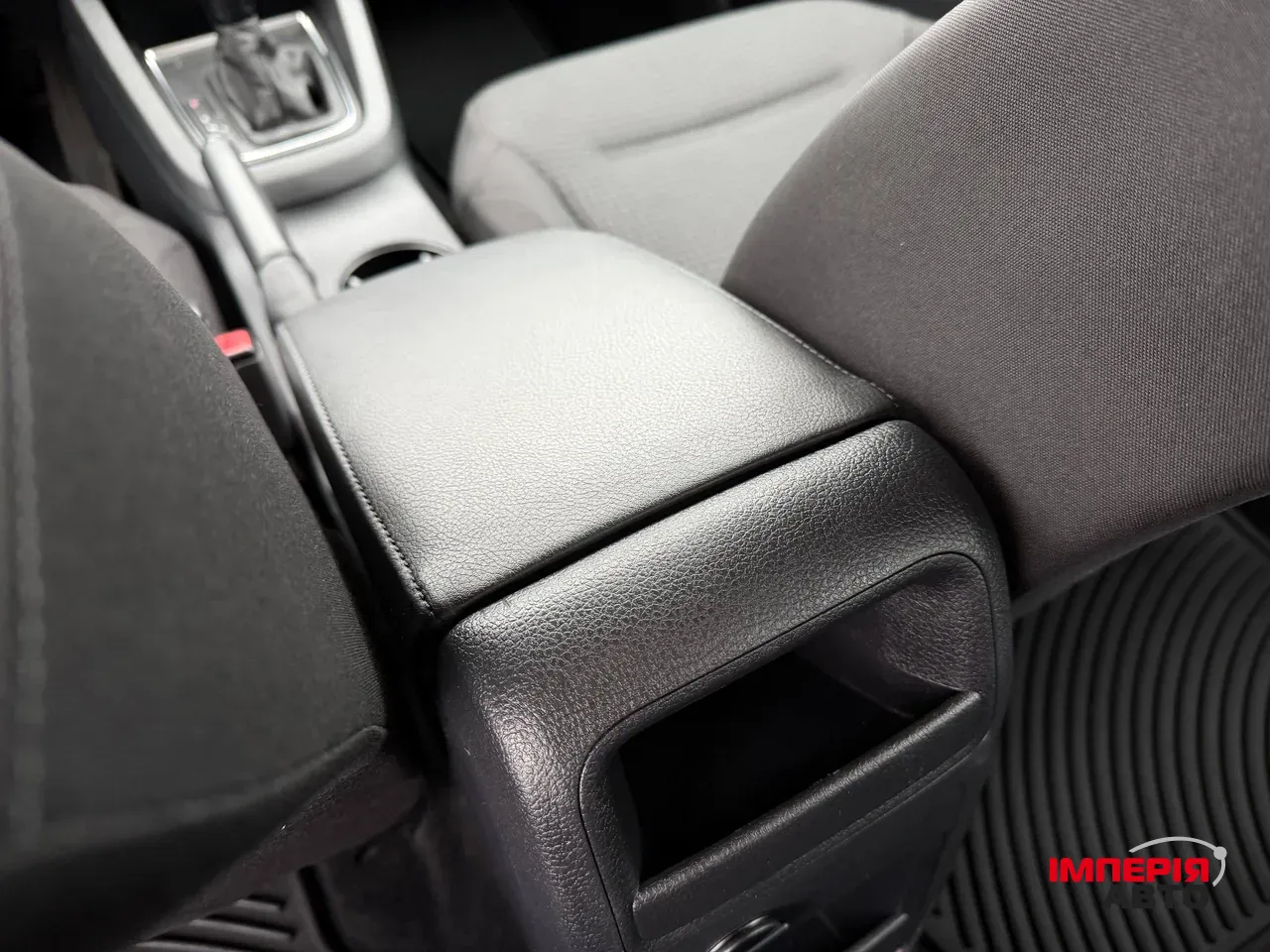 Volkswagen Jetta - фото 29