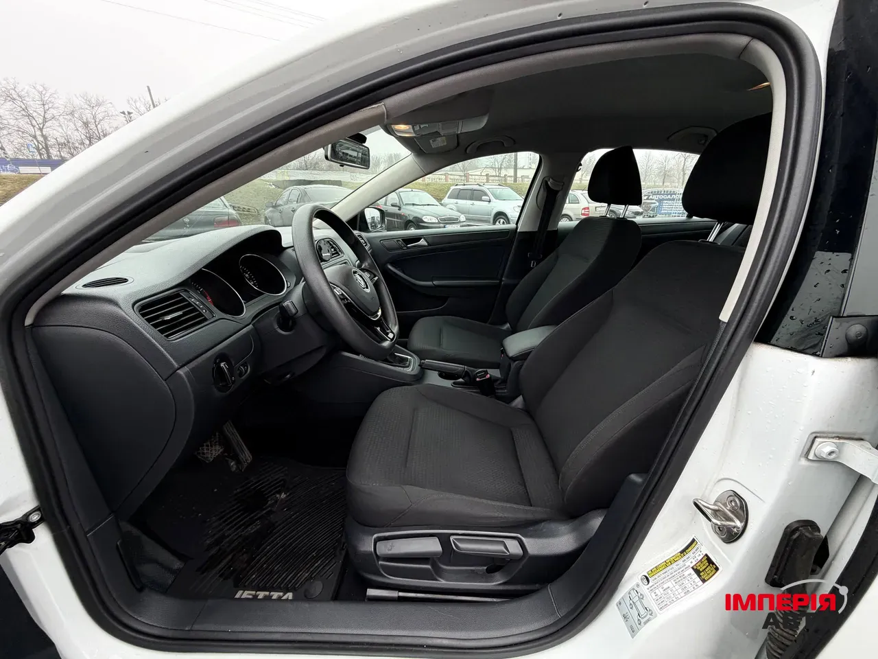 Volkswagen Jetta - фото 20