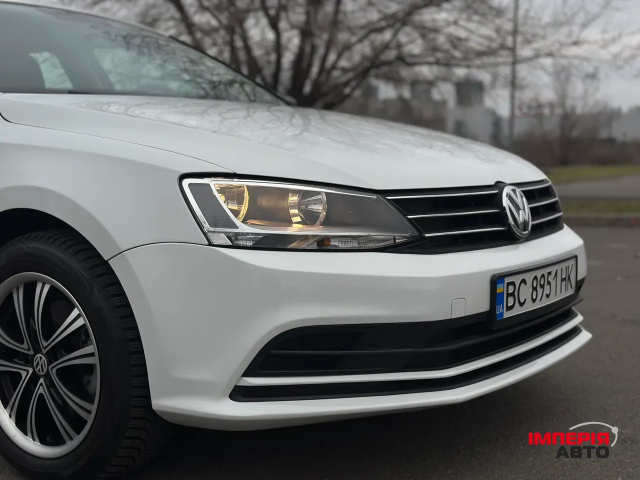 Volkswagen Jetta - фото 8