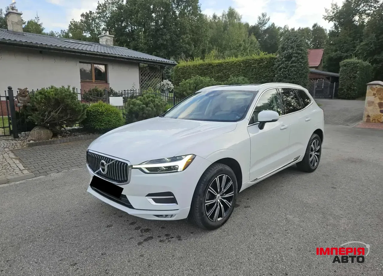 Volvo XC60 - фото 1