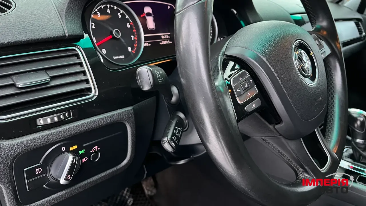 Volkswagen Touareg - фото 15