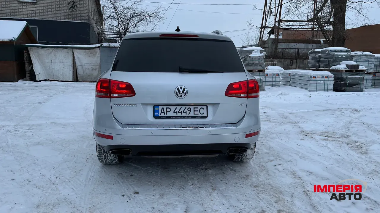 Volkswagen Touareg - фото 5