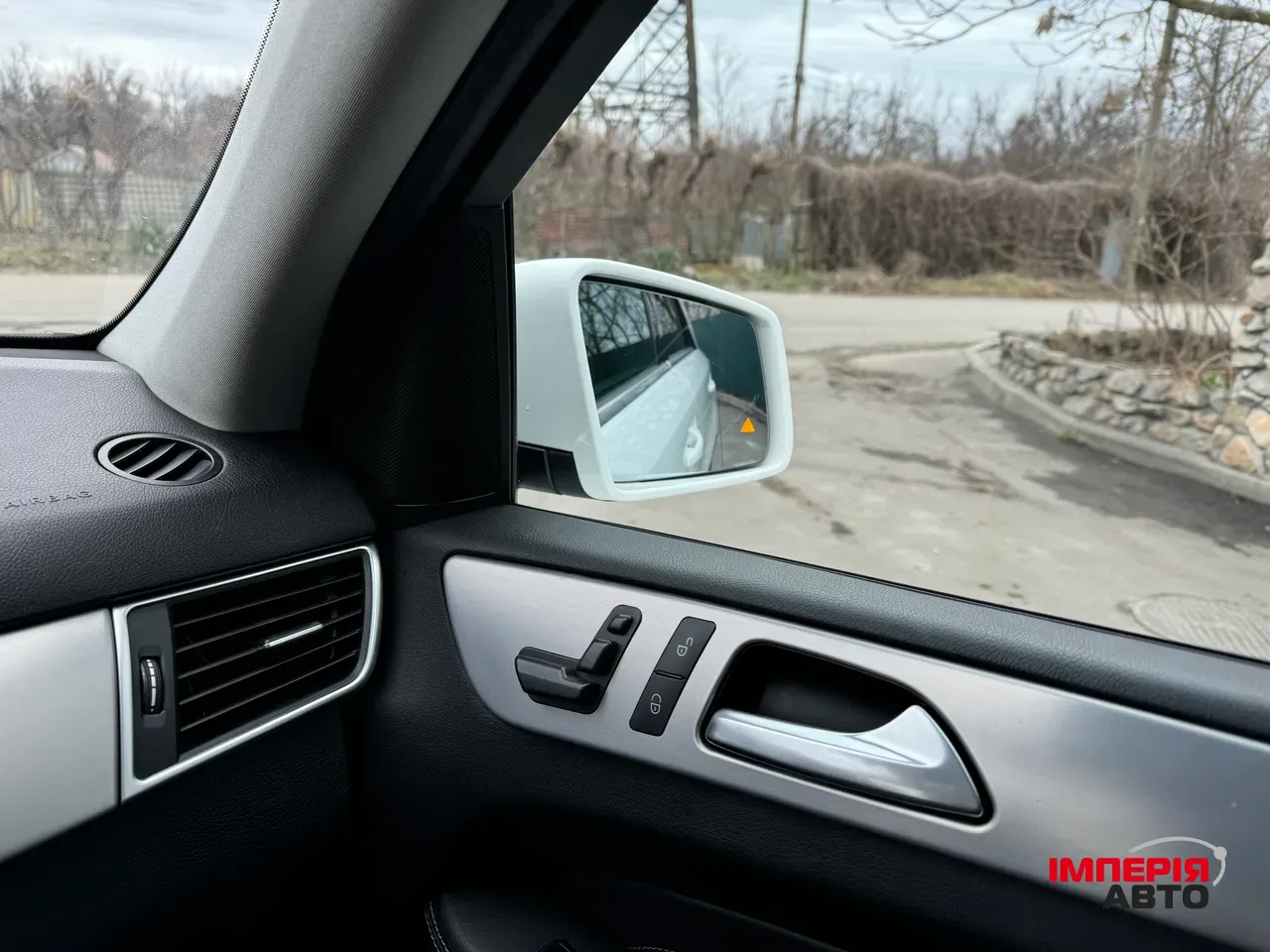 Mercedes-Benz M-Класс - фото 9