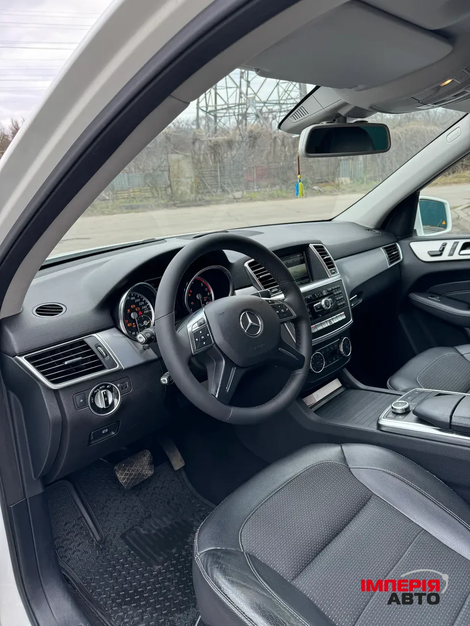 Mercedes-Benz M-Класс - фото 8