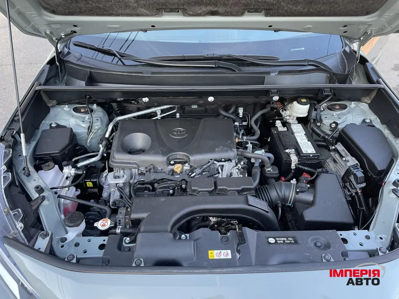 Toyota RAV4 - фото 6