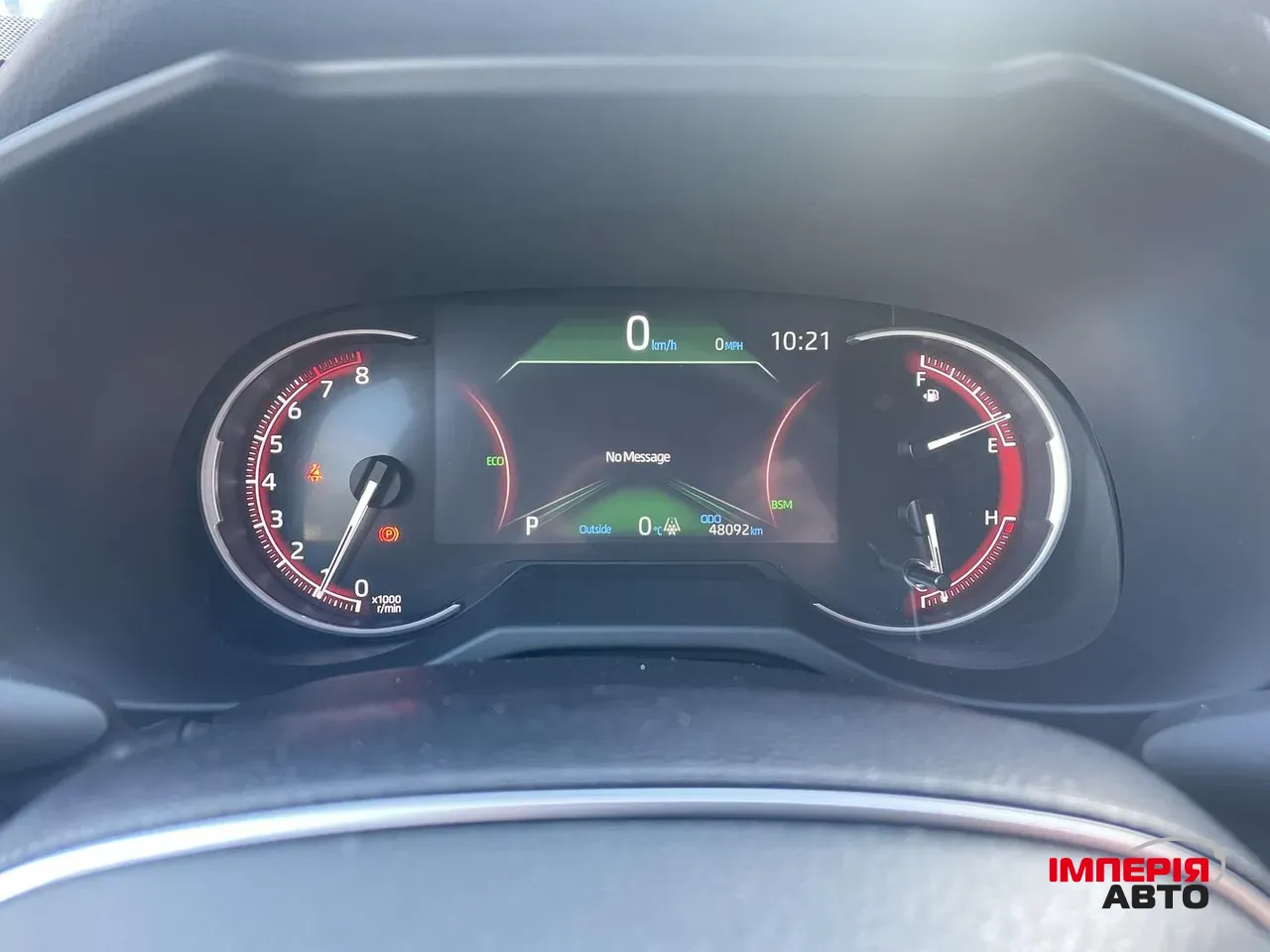 Toyota RAV4 - фото 7