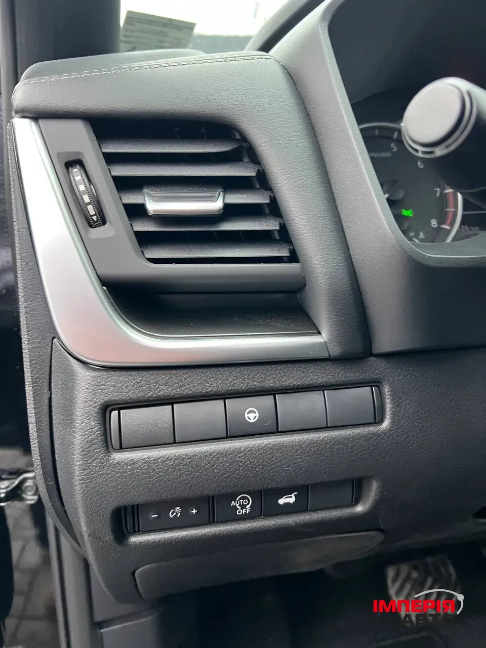 Nissan Rogue - фото 17