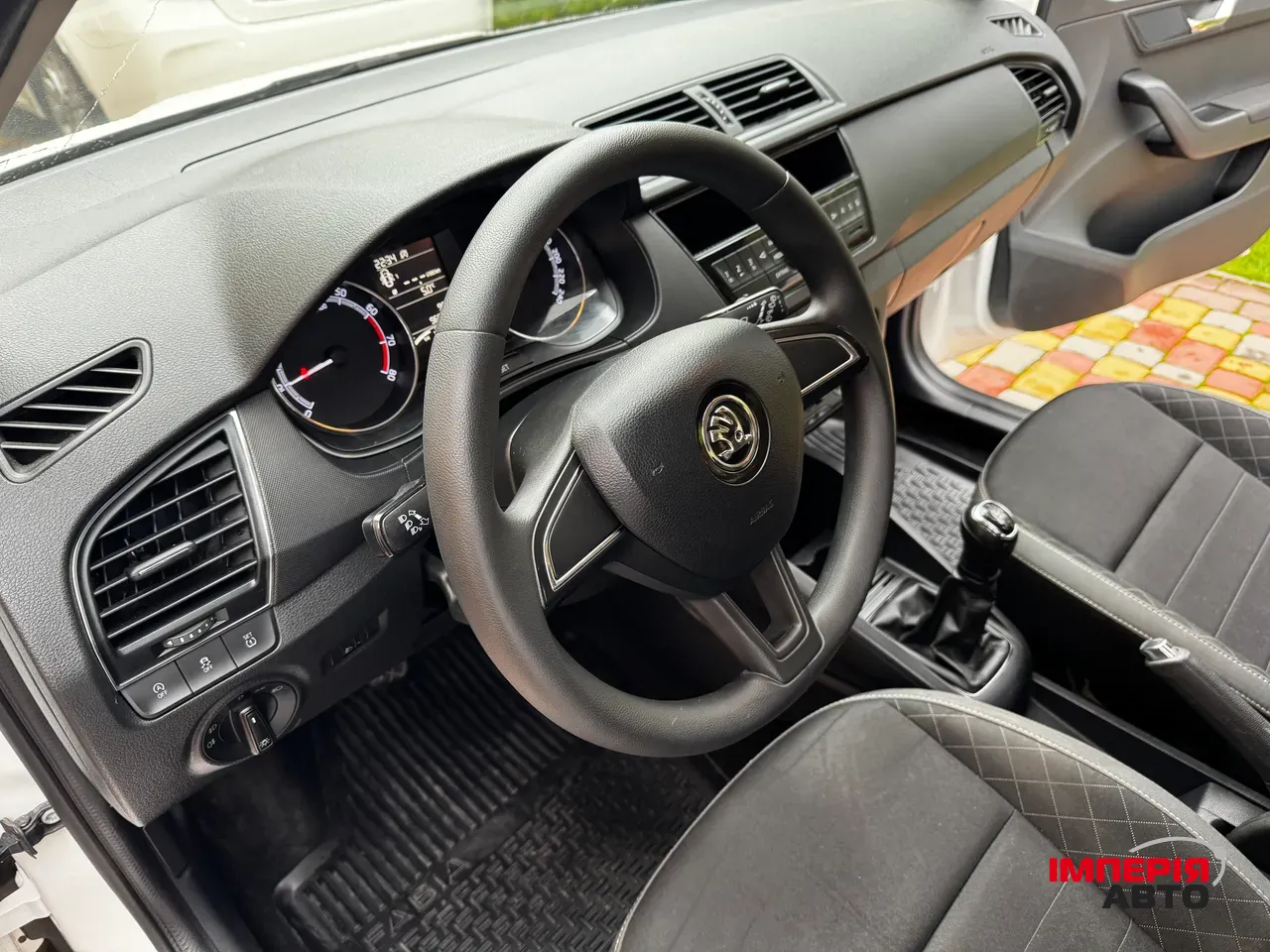 Skoda Fabia - фото 9