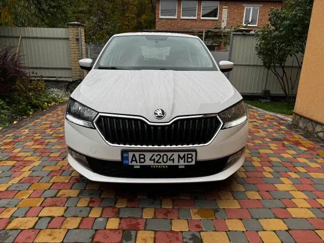 Skoda Fabia - фото 2