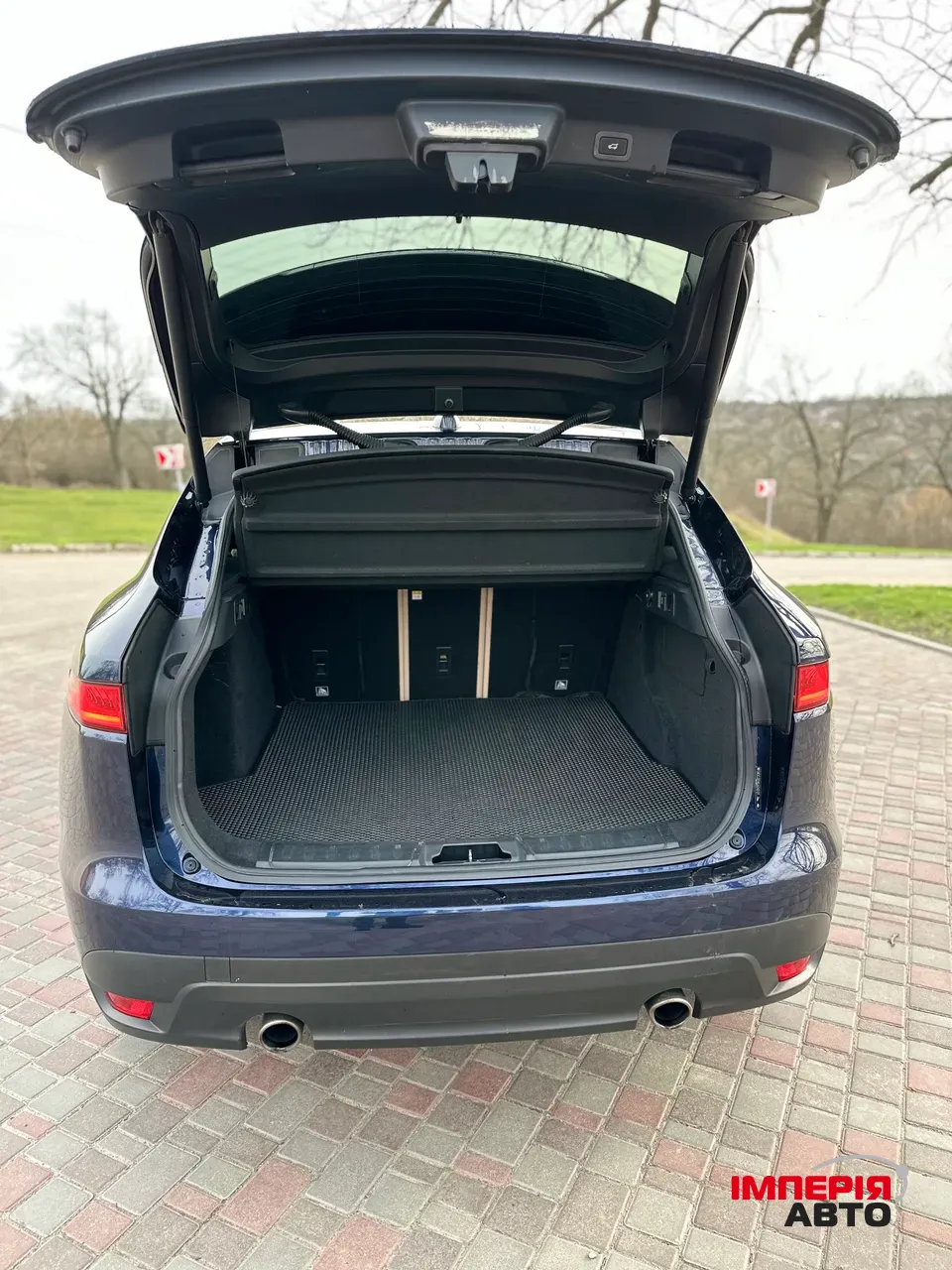 Jaguar F-Pace - фото 16