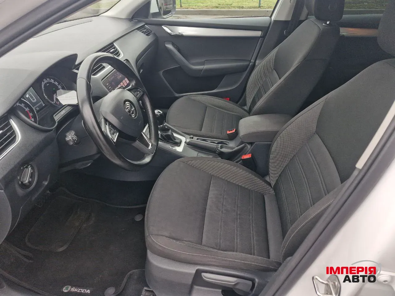 Skoda Octavia - фото 9