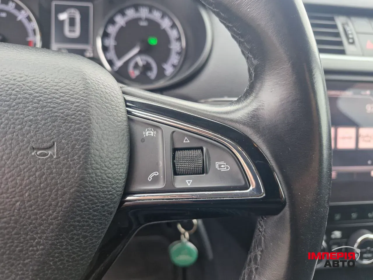 Skoda Octavia - фото 15