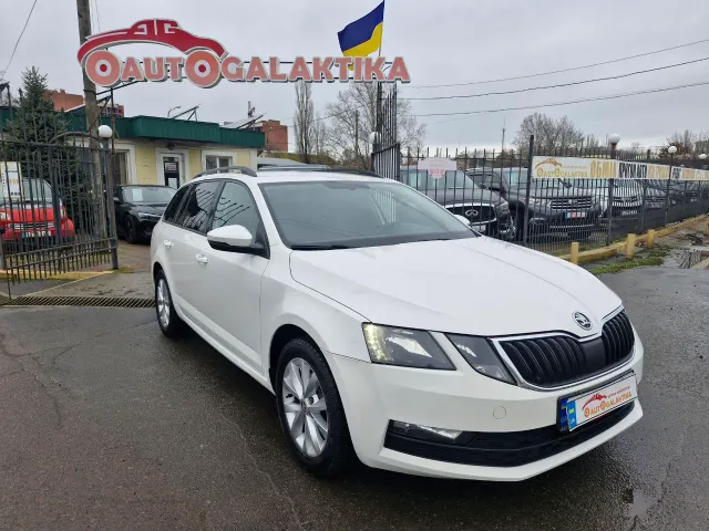 Skoda Octavia - фото 5