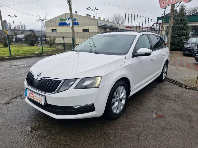 Skoda Octavia - фото 1