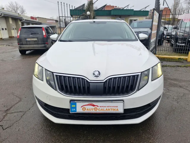 Skoda Octavia - фото 2