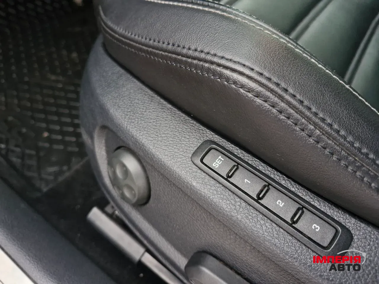 Volkswagen Passat CC - фото 11