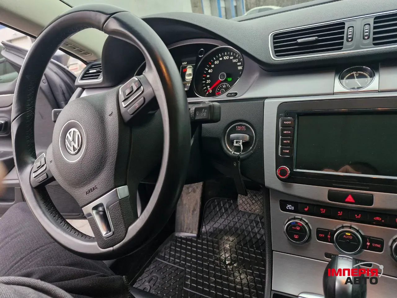 Volkswagen Passat CC - фото 20