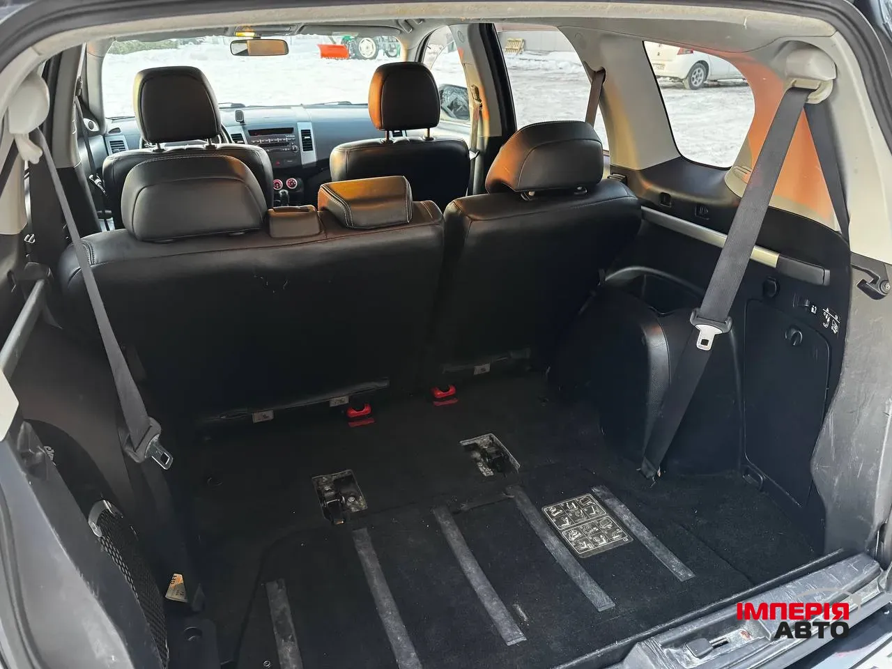 Mitsubishi Outlander - фото 14