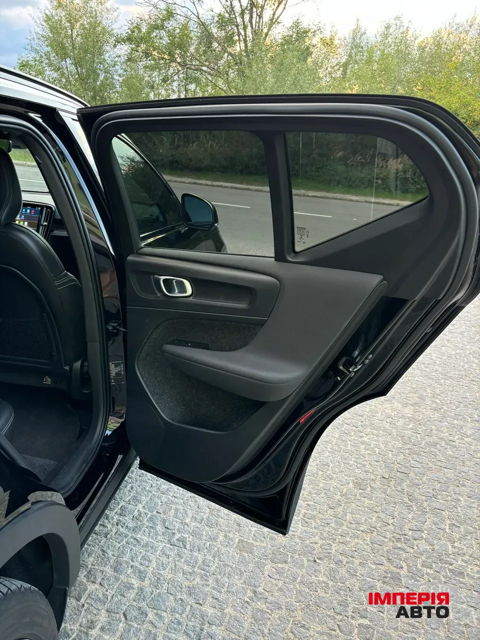 Volvo XC40 - фото 28