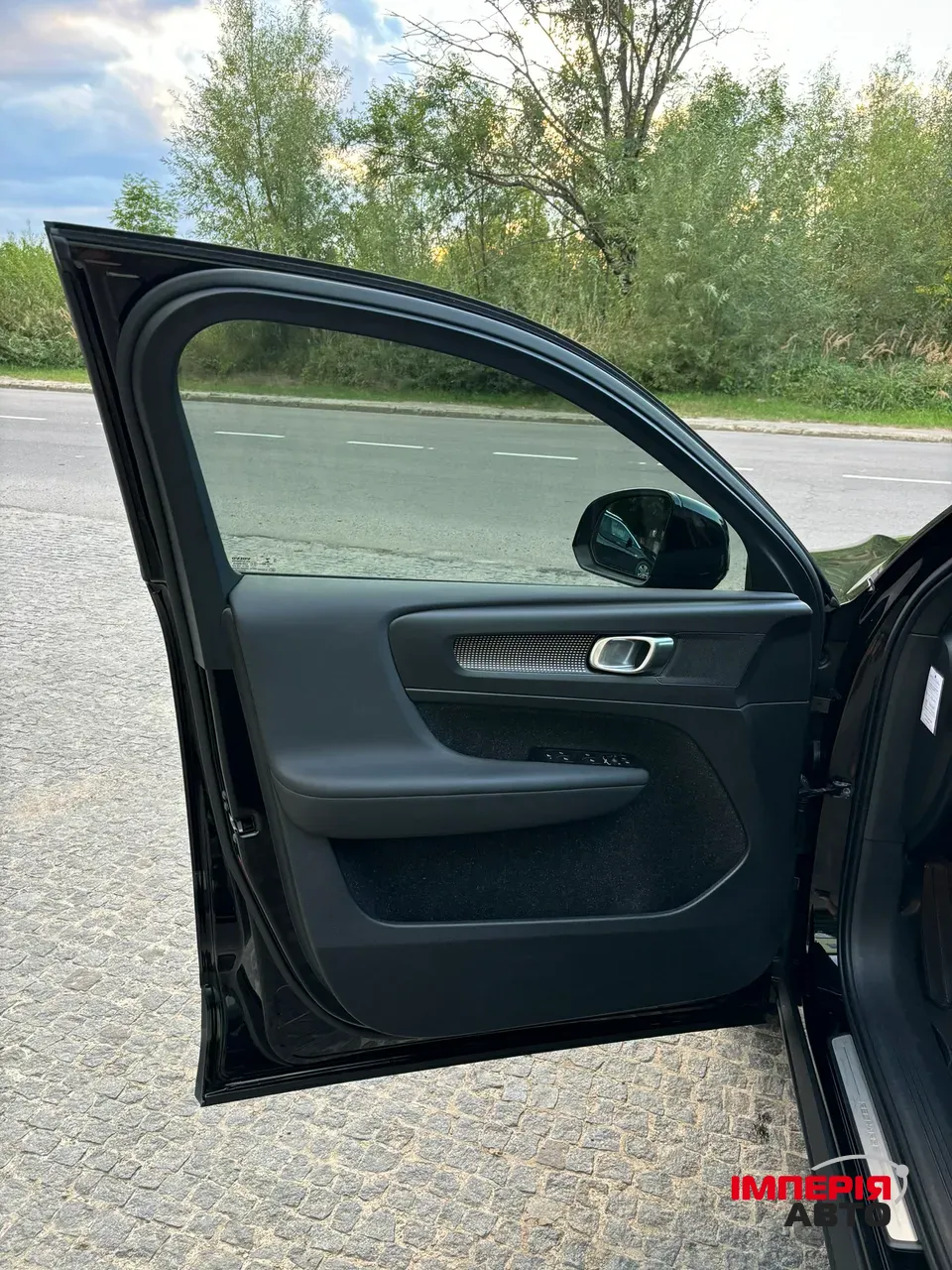 Volvo XC40 - фото 30