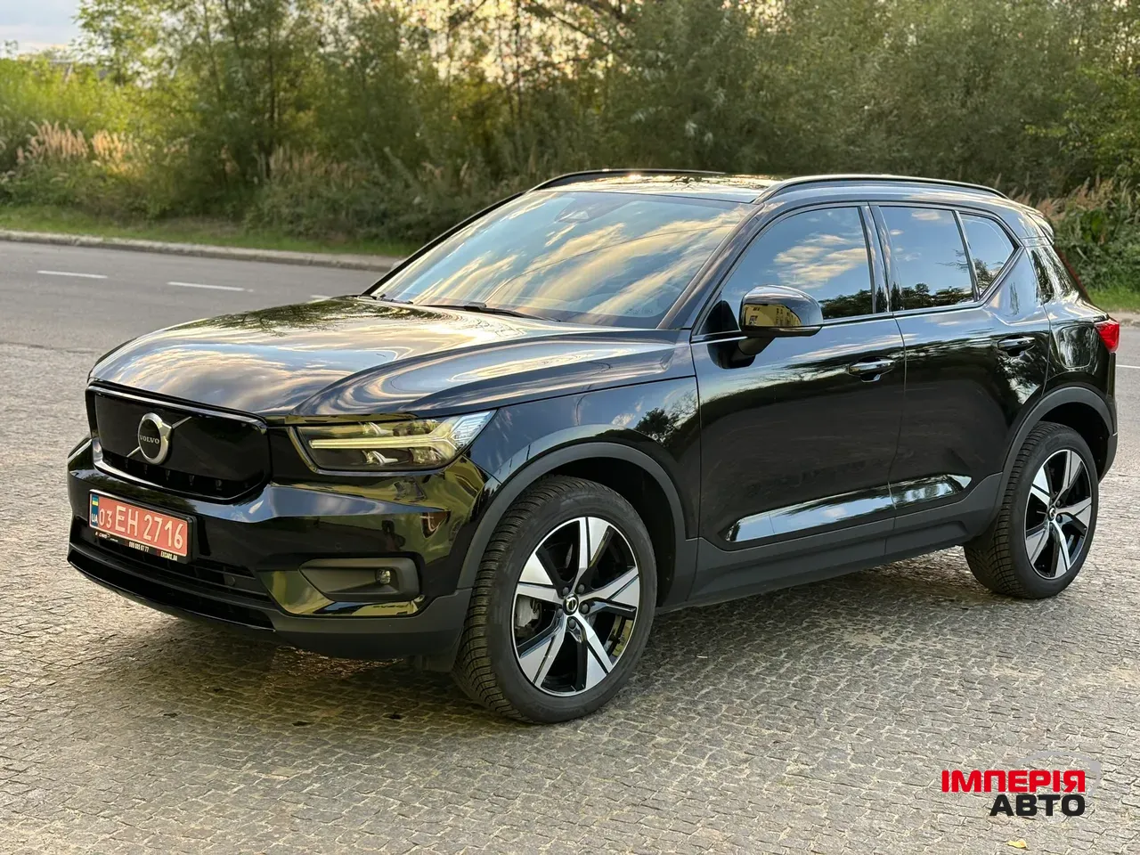 Volvo XC40 - фото 4