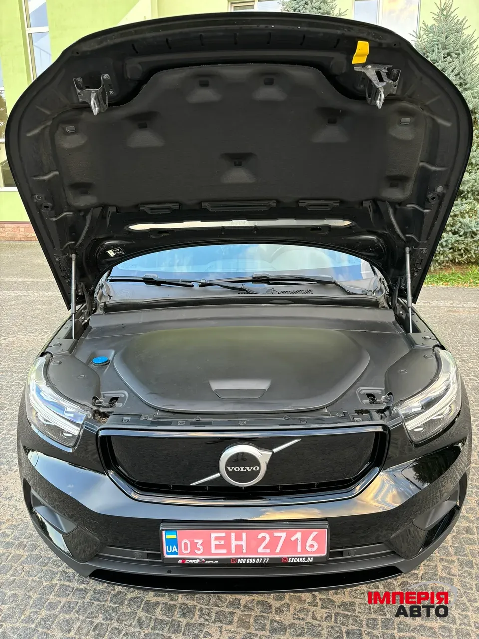 Volvo XC40 - фото 26