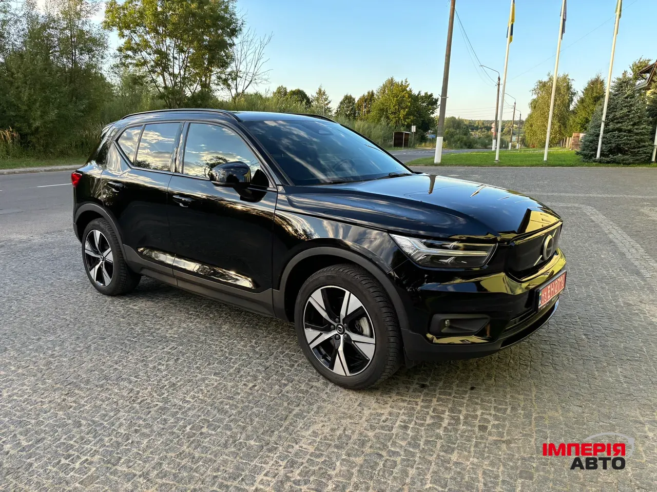 Volvo XC40 - фото 1