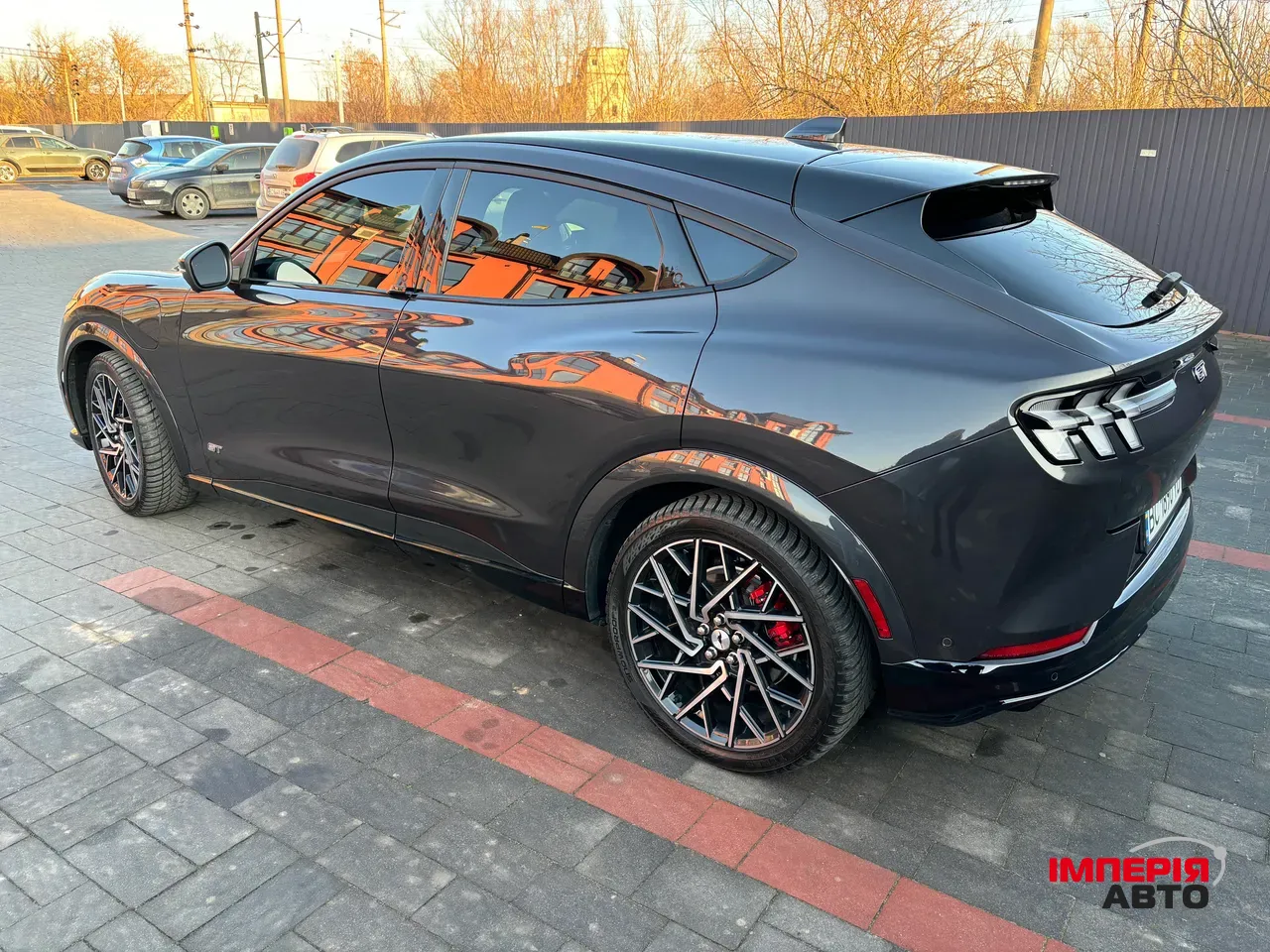 Ford Mustang Mach-E - фото 3