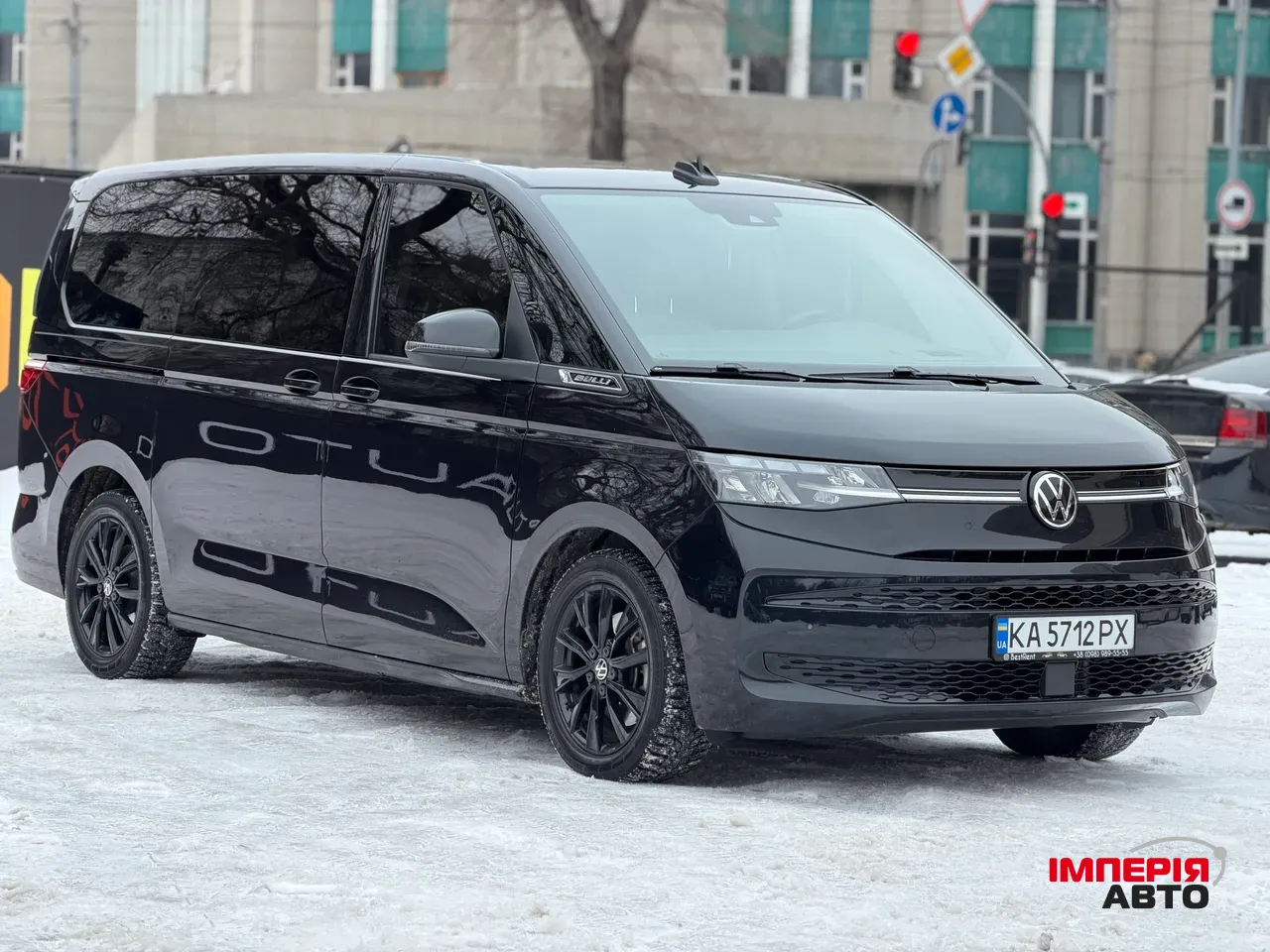 Volkswagen Multivan - фото 2