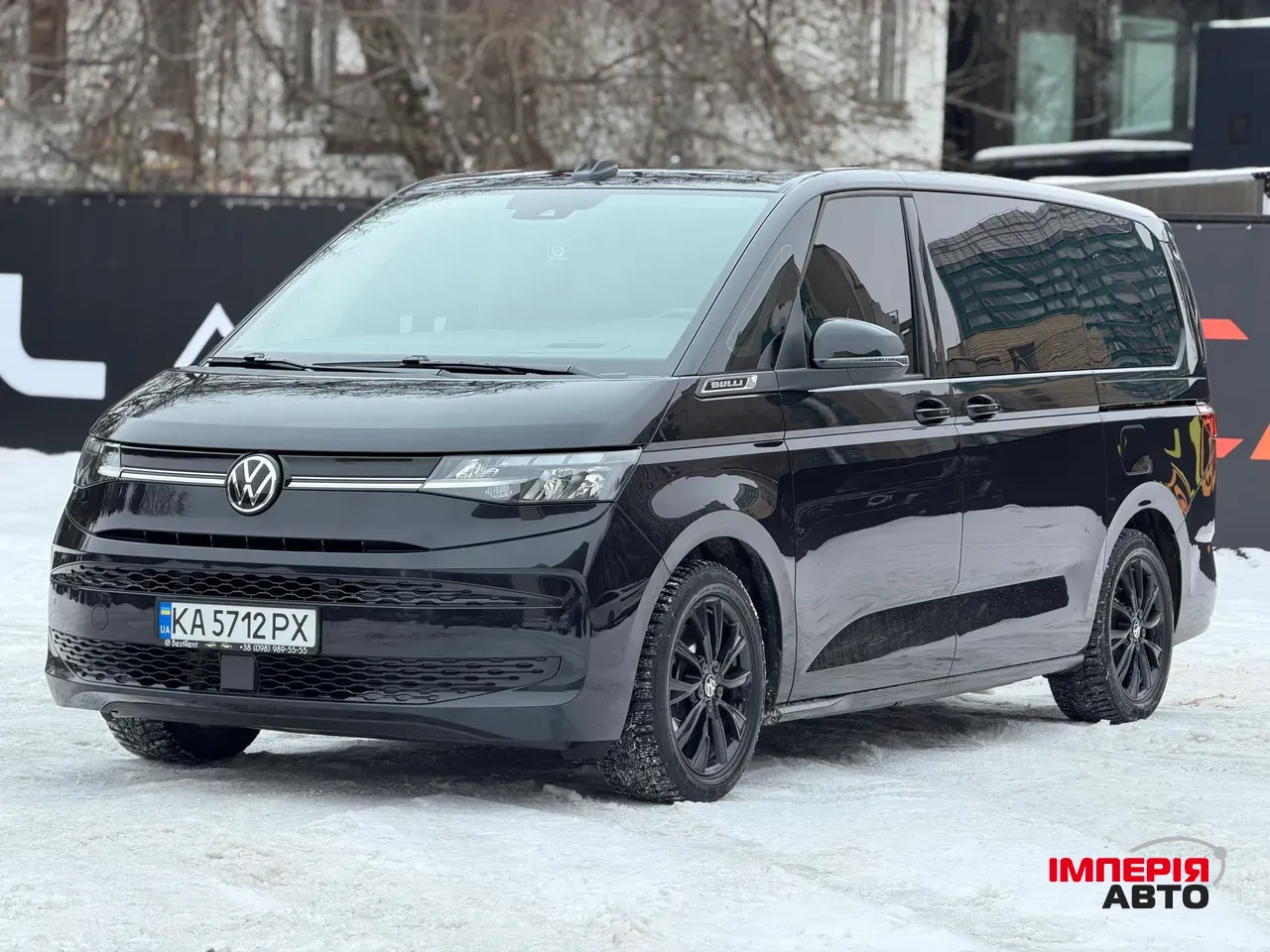 Volkswagen Multivan - фото 1