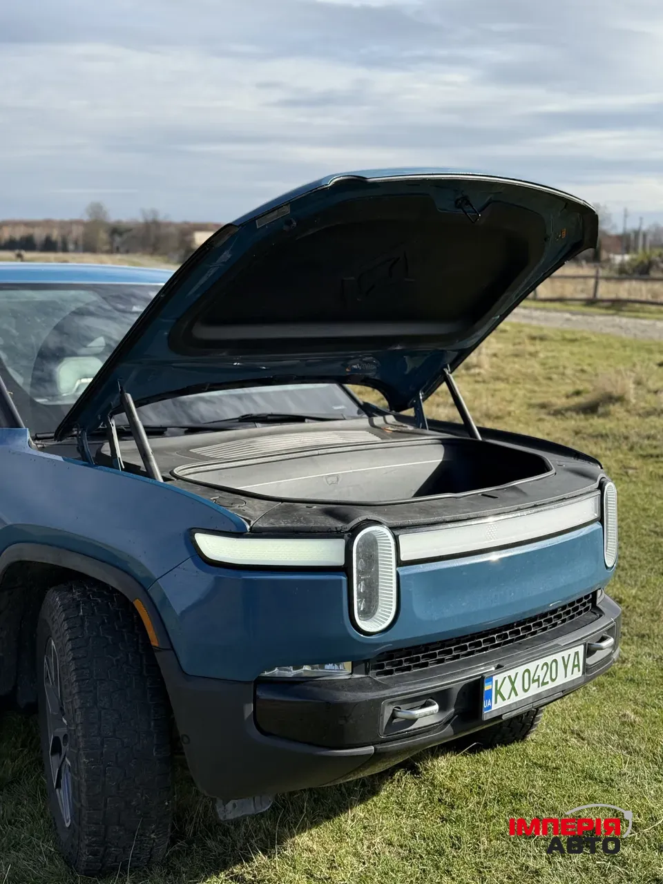 Rivian R1T - фото 11