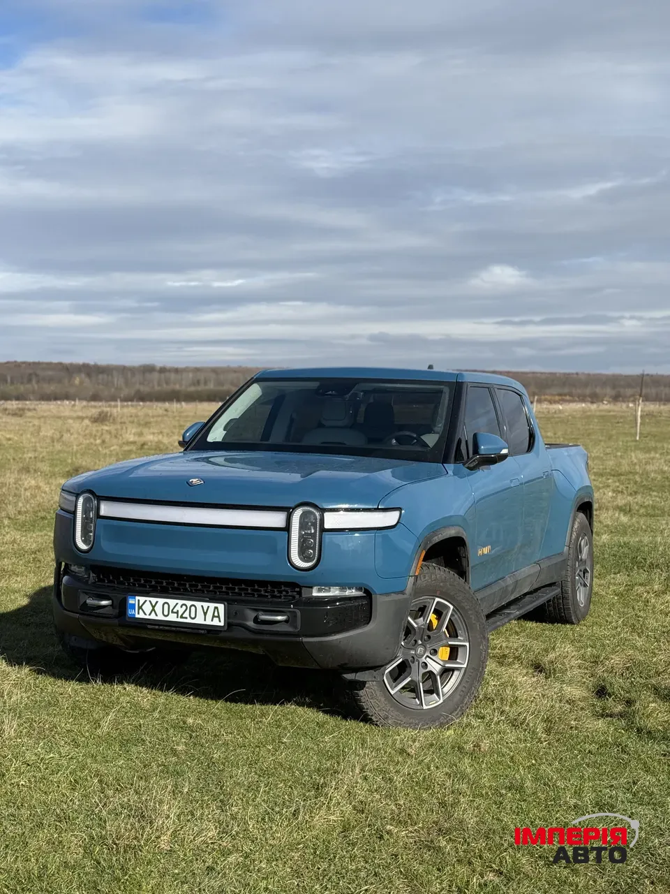 Rivian R1T - фото 1