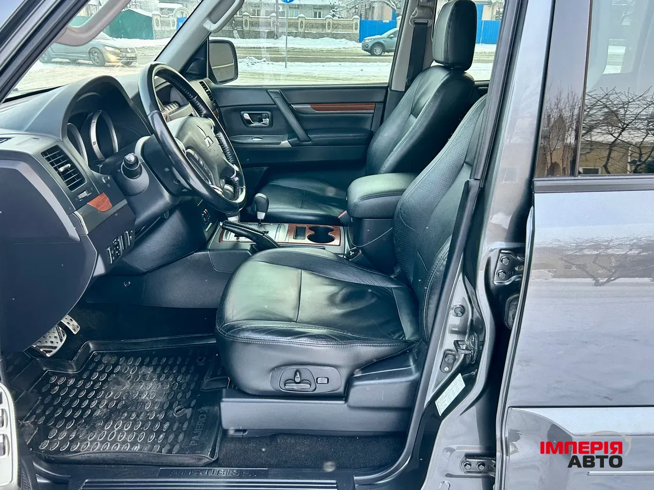 Mitsubishi Pajero - фото 18