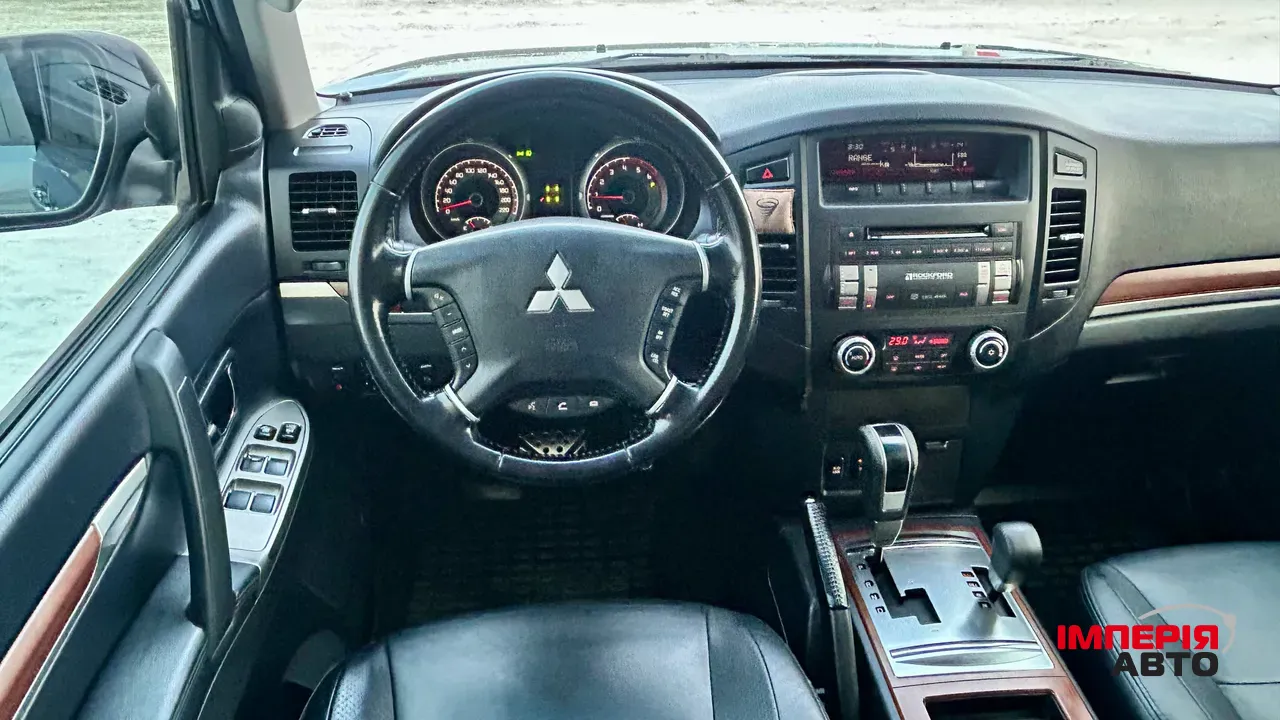 Mitsubishi Pajero - фото 24