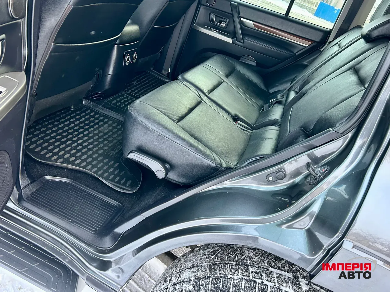 Mitsubishi Pajero - фото 21