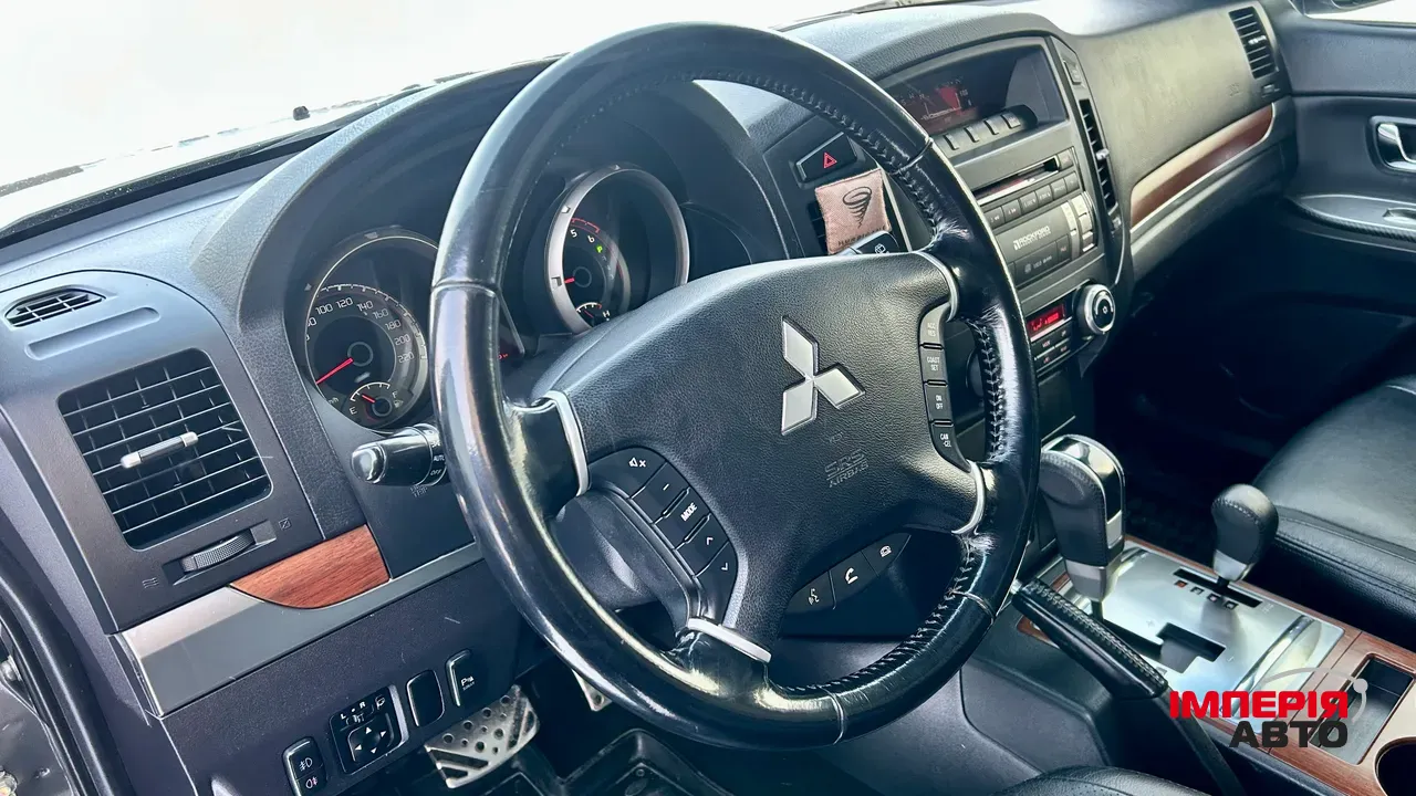 Mitsubishi Pajero - фото 37