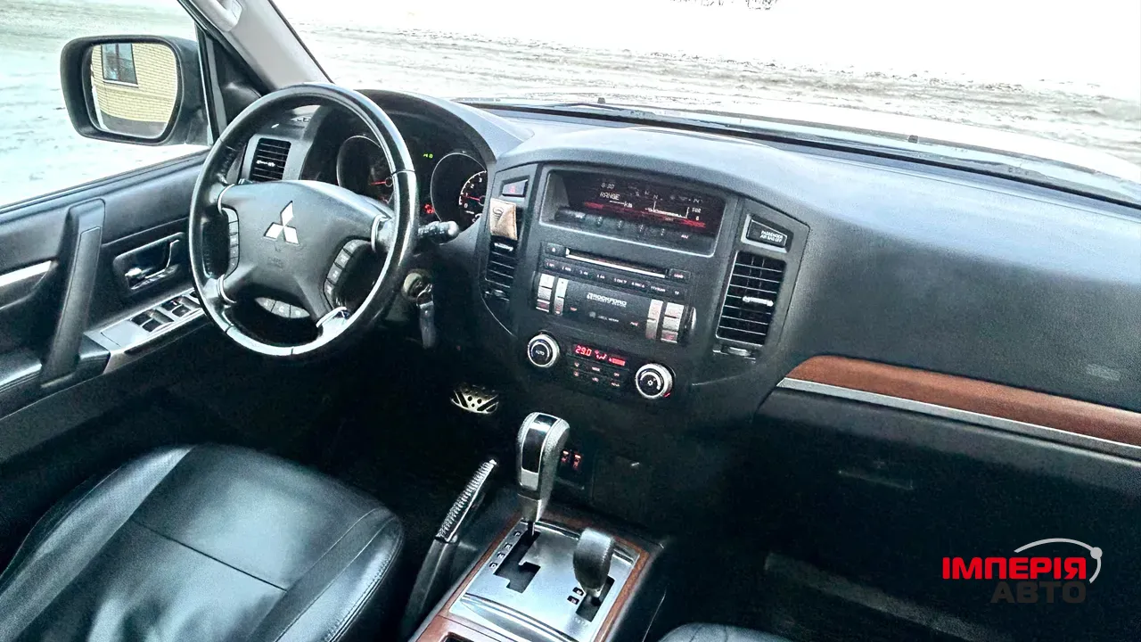 Mitsubishi Pajero - фото 28