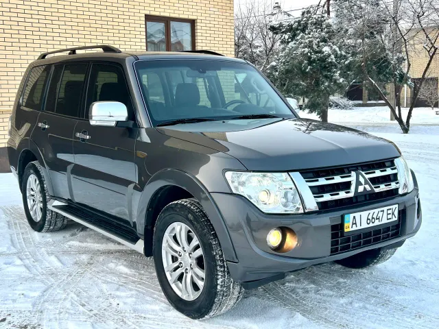 Mitsubishi Pajero - фото 3