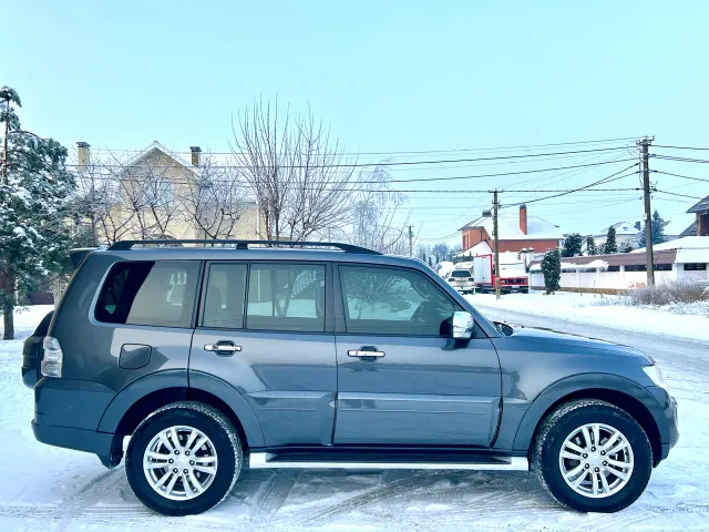 Mitsubishi Pajero - фото 4