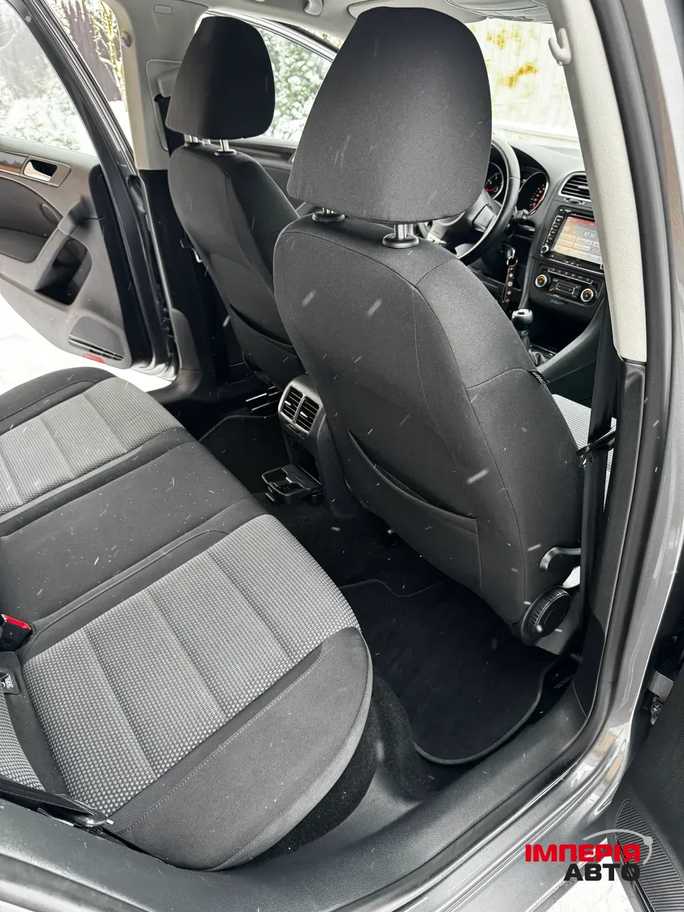 Volkswagen Golf - фото 25