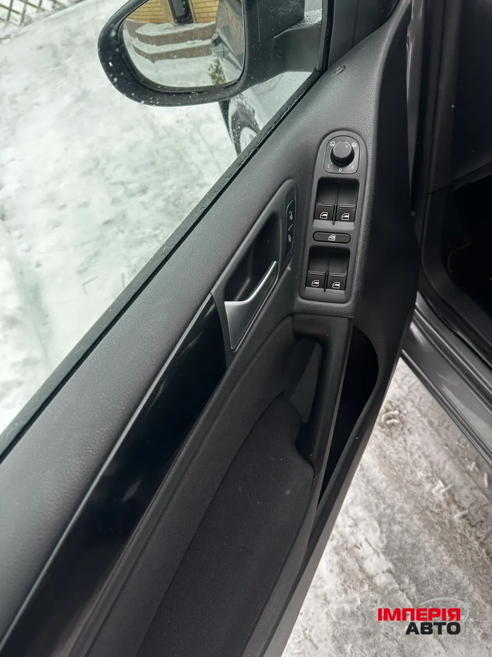 Volkswagen Golf - фото 7