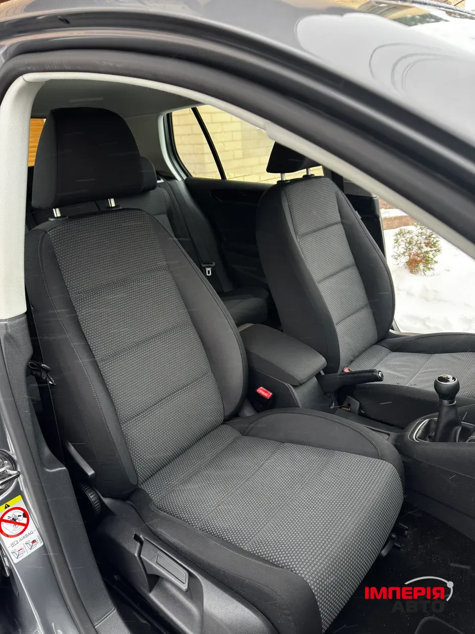 Volkswagen Golf - фото 10