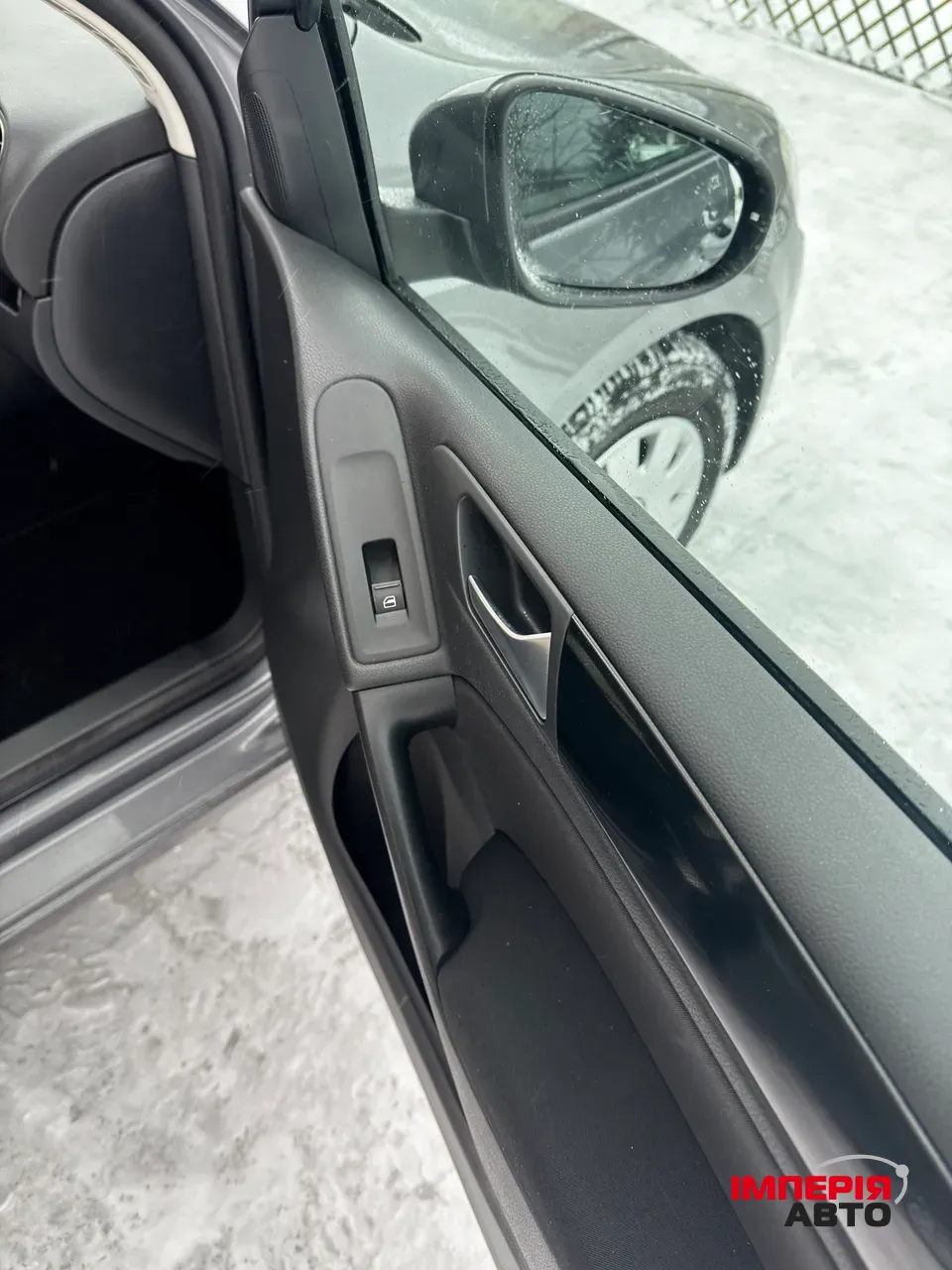 Volkswagen Golf - фото 9