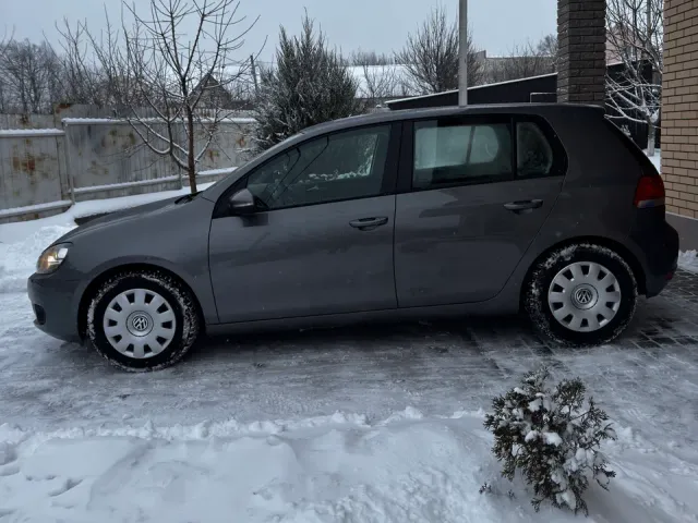 Volkswagen Golf - фото 3