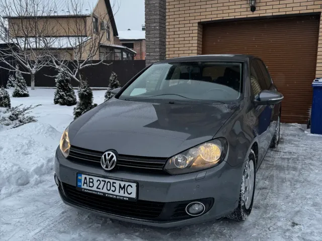 Volkswagen Golf - фото 1