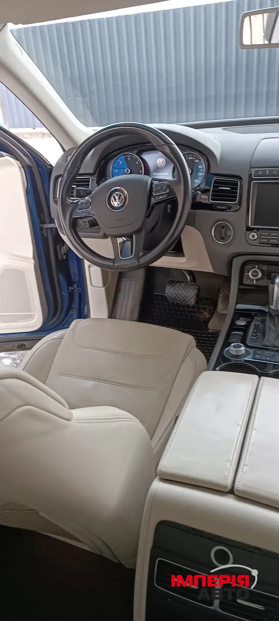 Volkswagen Touareg - фото 3
