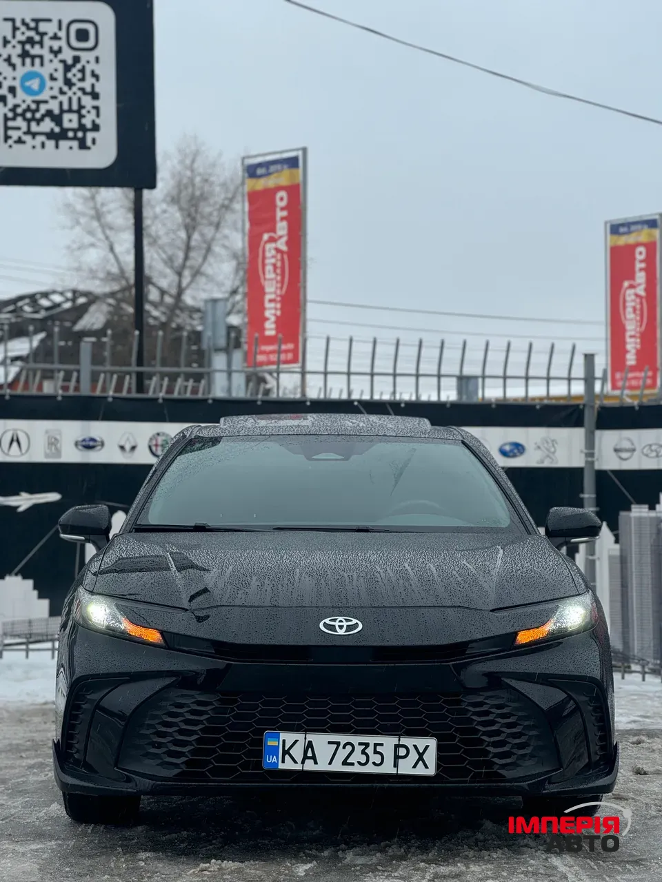 Toyota Camry - фото 3