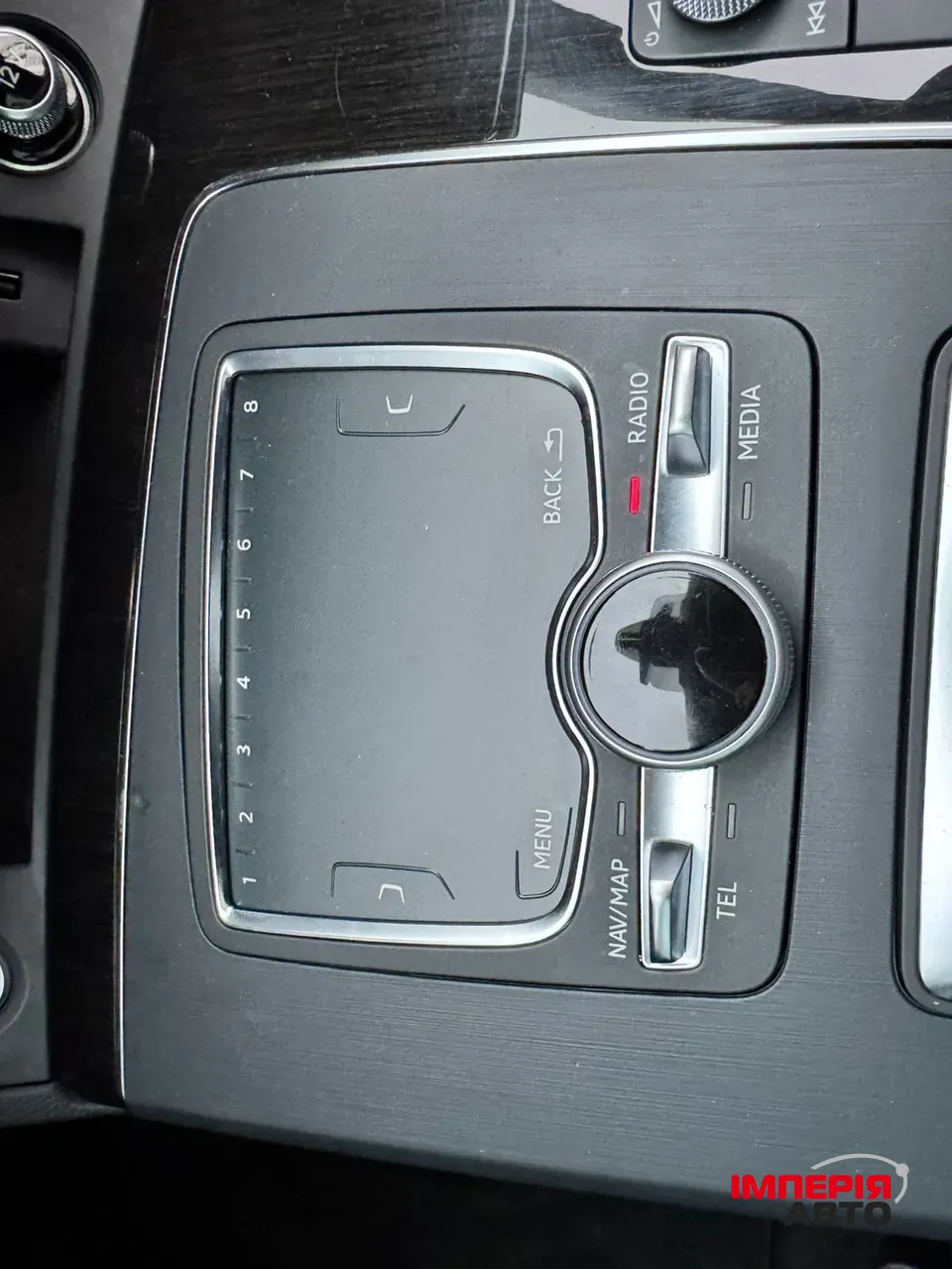 Audi Q5 - фото 12